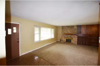 275 N Park St, Whitewater, WI 53190 - Photo 17