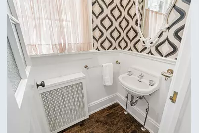 2121 N Terrace Ave, Milwaukee, WI 53202 - Photo 19