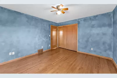 21301 W 6 Mile Rd, Racine, WI 53126 - Photo 35