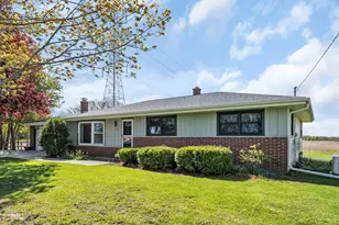 21301 W 6 Mile Rd, Racine, WI 53126 - Photo 3