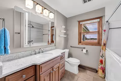 21301 W 6 Mile Rd, Racine, WI 53126 - Photo 31