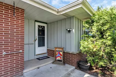 21301 W 6 Mile Rd, Racine, WI 53126 - Photo 5