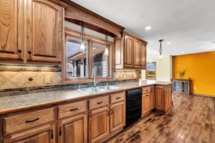21301 W 6 Mile Rd, Racine, WI 53126 - Photo 27