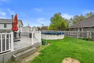 164 E Fairfield Dr, Oak Creek, WI 53154 - Photo 29