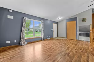 164 E Fairfield Dr, Oak Creek, WI 53154 - Photo 11