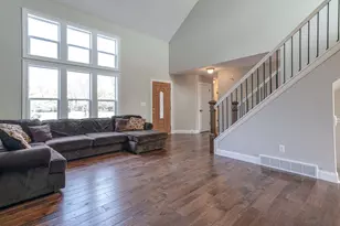 W1461 Maureen Ct, Bloomfield, WI 53147 - Photo 3
