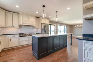 W1461 Maureen Ct, Bloomfield, WI 53147 - Photo 7