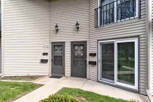 W168N11487 El Camino Dr, Germantown, WI 53022 - Photo 3