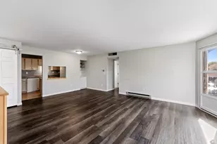 W168N11487 El Camino Dr, Germantown, WI 53022 - Photo 5