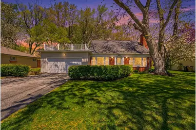 330 W Manor Cir, Bayside, WI 53217 - Photo 37