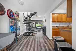 3333 5th Ave, South Milwaukee, WI 53172 - Photo 5