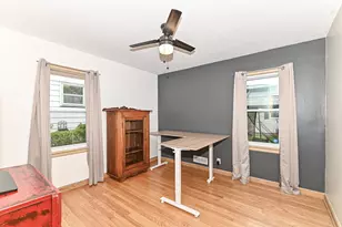 6300 W Cleveland Ave, Milwaukee, WI 53219 - Photo 15
