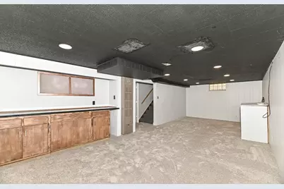 6300 W Cleveland Ave, Milwaukee, WI 53219 - Photo 23
