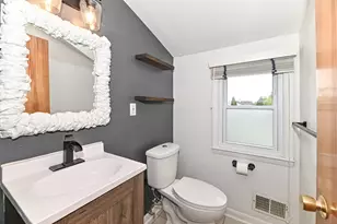 6300 W Cleveland Ave, Milwaukee, WI 53219 - Photo 21