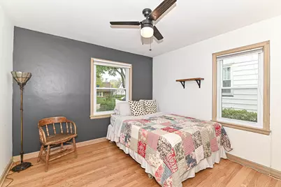 6300 W Cleveland Ave, Milwaukee, WI 53219 - Photo 13