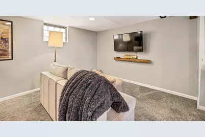 2625 S Wentworth Ave, Milwaukee, WI 53207 - Photo 19