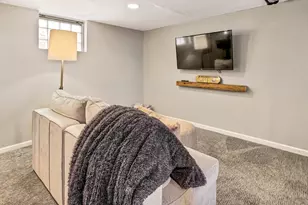 2625 S Wentworth Ave, Milwaukee, WI 53207 - Photo 19