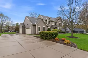 N108W15259 Bel Aire Ln, Germantown, WI 53022 - Photo 3