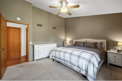 3361  Basil Dr, Madison, WI 53704 - Photo 9