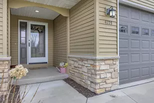 4103 Spring Ct, Sheboygan, WI 53083 - Photo 3