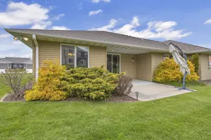 4103 Spring Ct, Sheboygan, WI 53083 - Photo 5