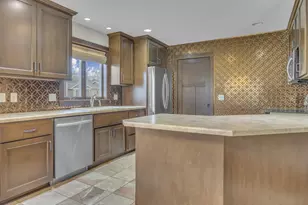 4103 Spring Ct, Sheboygan, WI 53083 - Photo 11