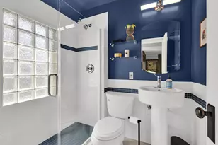 8229 Gridley Ave, Wauwatosa, WI 53213 - Photo 21