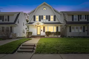 8229 Gridley Ave, Wauwatosa, WI 53213 - Photo 5