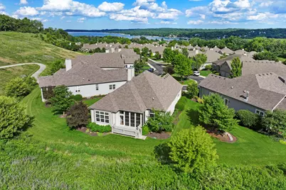120  Lake Vista Ct, Fontana, WI 53125 - Photo 3