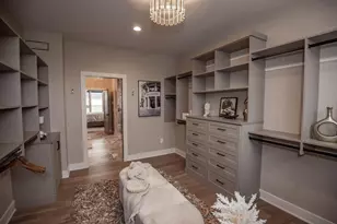 N67W34857 Ireland Dr, Oconomowoc, WI 53066 - Photo 13