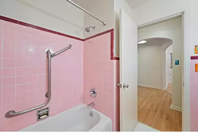 4146 N Bartlett Ave #4148, Shorewood, WI 53211 - Photo 17