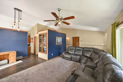 495 E Marquette Ave, Oak Creek, WI 53154 - Photo 3