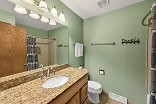 495 E Marquette Ave, Oak Creek, WI 53154 - Photo 11