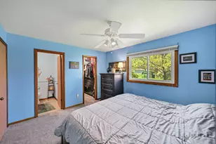 495 E Marquette Ave, Oak Creek, WI 53154 - Photo 9