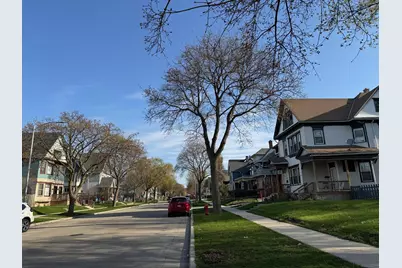 2534 N 2nd St, Milwaukee, WI 53212 - Photo 3