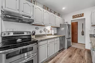 W342N4870 Lindy Ln, Oconomowoc, WI 53058 - Photo 3