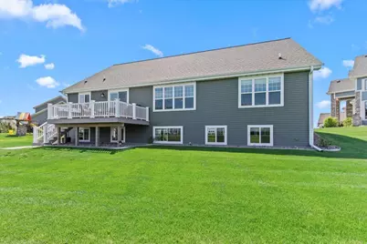 W158N6711  Tamarack Trl, Menomonee Falls, WI 53051 - Photo 39