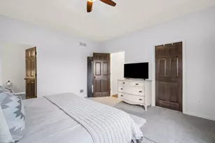 1406 Mockingbird Ct, Oconomowoc, WI 53066 - Photo 17