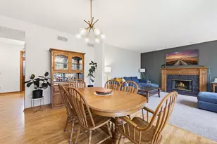 740 Meadow Ridge Ct, Brownsville, WI 53006 - Photo 9