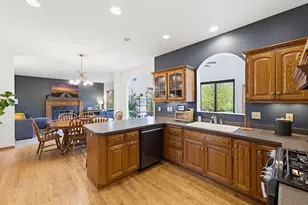 740 Meadow Ridge Ct, Brownsville, WI 53006 - Photo 3
