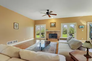 392 Co Rd B, Fontana, WI 53125 - Photo 11