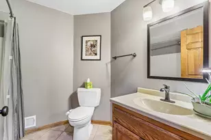 N53W15415 Balsam Dr, Menomonee Falls, WI 53051 - Photo 27