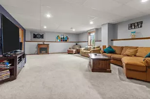 408 Dunford Dr, Burlington, WI 53105 - Photo 15