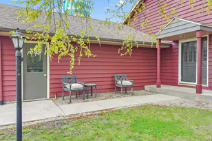 408 Dunford Dr, Burlington, WI 53105 - Photo 25
