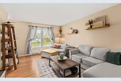 2109 N 70th St #2111, Wauwatosa, WI 53213 - Photo 5