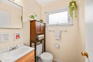 2109 N 70th St, Wauwatosa, WI 53213 - Photo 23