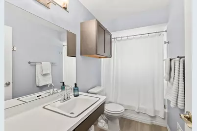 2109 N 70th St #2111, Wauwatosa, WI 53213 - Photo 27