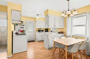 2109 N 70th St, Wauwatosa, WI 53213 - Photo 19
