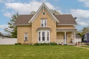 308 Kettle Moraine Dr, Slinger, WI 53086 - Photo 1