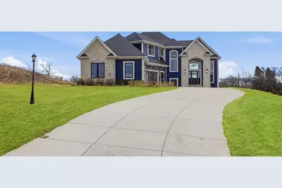 N87W25037  Bay Ct, Lisbon, WI 53089 - Photo 1